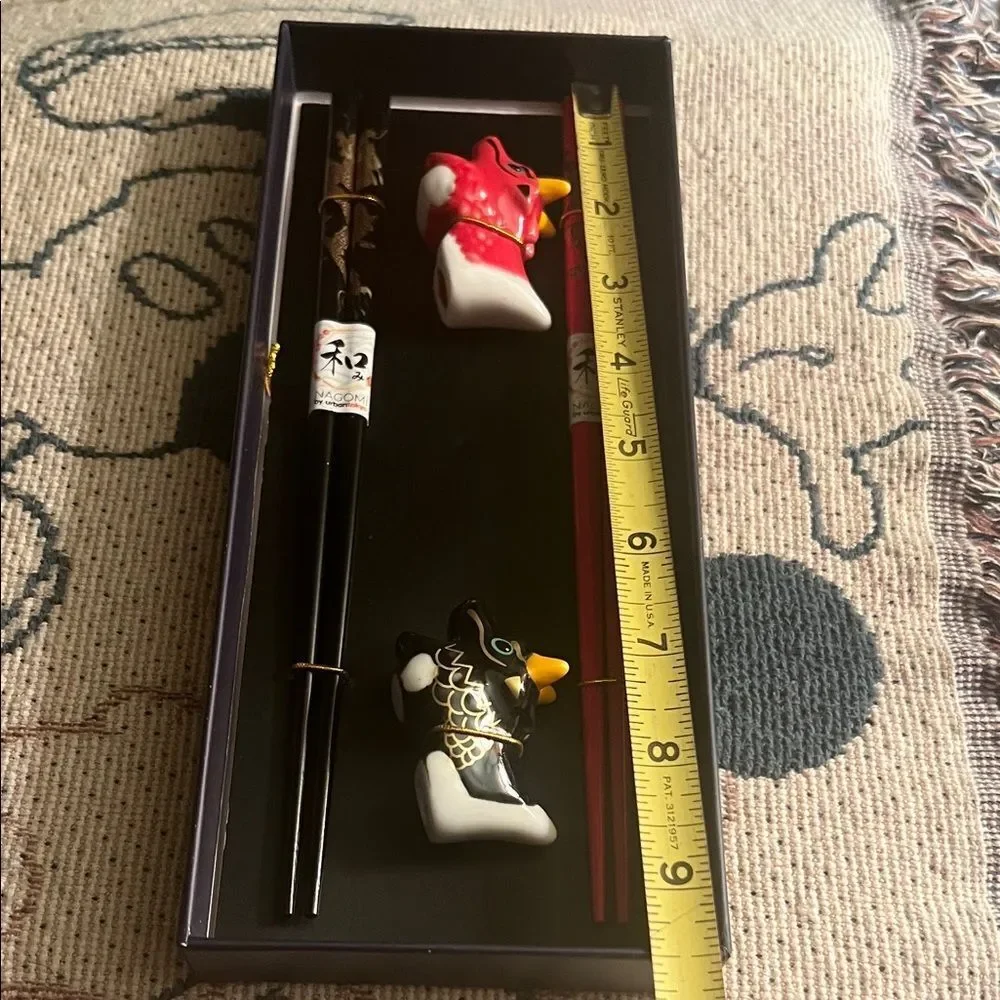 #1012+Red and Black Chopstick Set with 2 Set of black & red Dragons